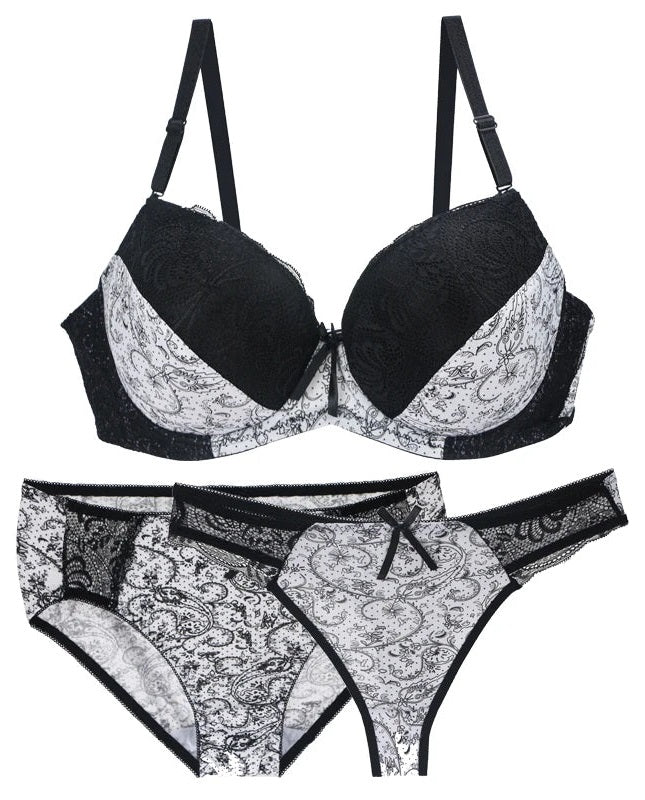 Soutien-gorge blanc raffiné en dentelle, parfait pour un confort quotidien et un maintien sûr.